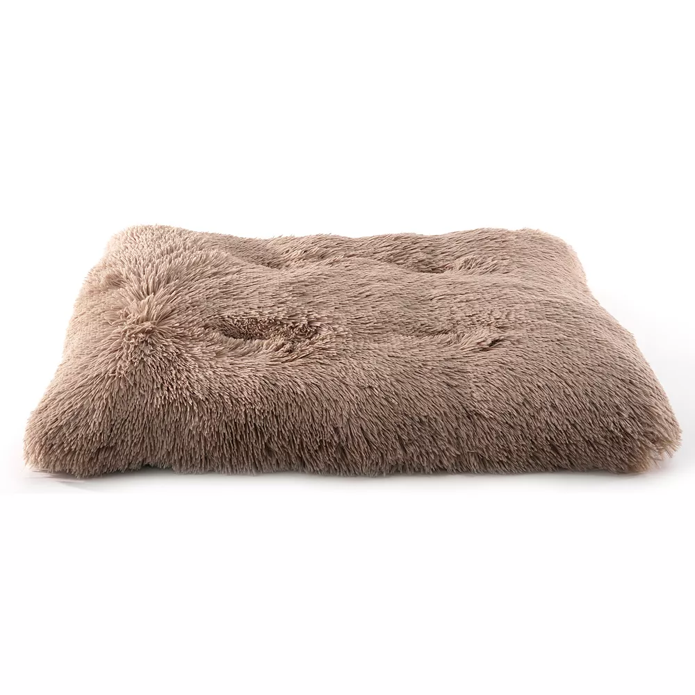 Precious Tails Plush Eyelash Faux Fur Pet Mat 5 Precious Tails Plush Eyelash Faux Fur Pet Mat - Image 3